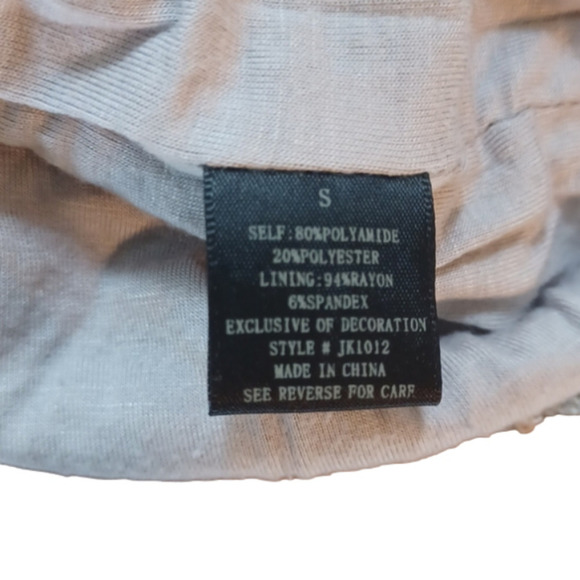 jealous tomato silver sequinded skirt. Size small. Great For Spring Parties! - Picture 7 of 8
